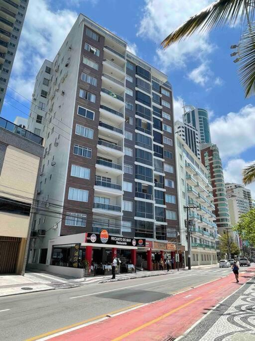 Apartment Frente Mar Bc 704